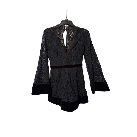 do+be v neck Lace Bell Sleeve Romper dress women black sz small - Picture 14 of 15